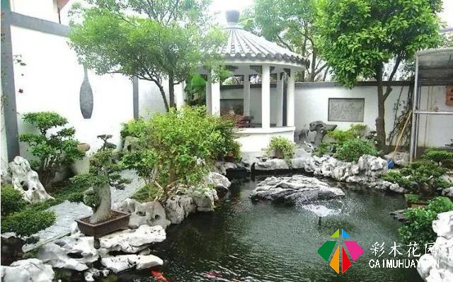 「庭院生活」之所以把“家”叫“家庭”，就是因为家家都有庭院