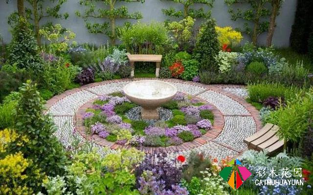 小庭院景观设计——利用小庭院植物引导空间