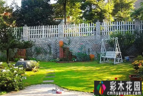 四年前，我买了一个属于自己的院子。看我怎么把它转化成花园