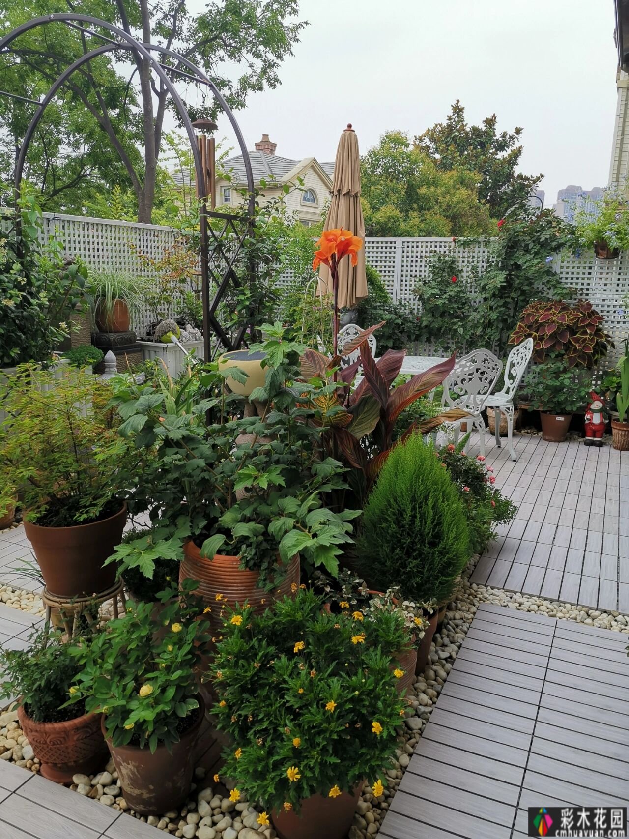 40㎡露台改造，DIY折腾成小花园，每个角落，都很美。
